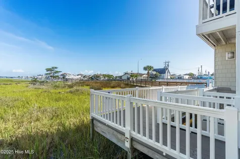 602 W Ft Macon Road Atlantic Beach NC 28512