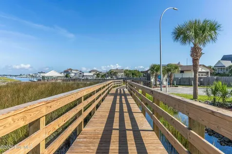 602 W Ft Macon Road Atlantic Beach NC 28512