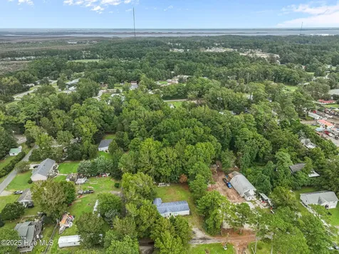 92 Mosley Lane Wanchese NC 27981
