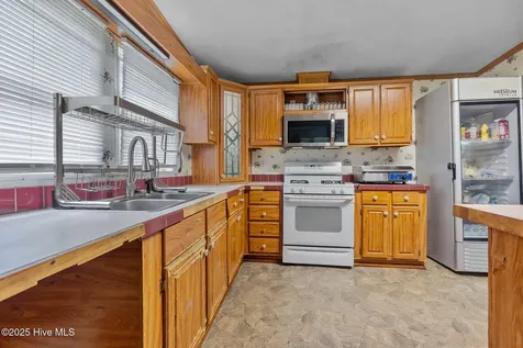92 Mosley Lane Wanchese NC 27981