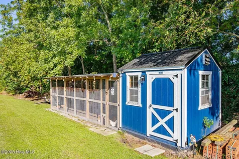 645 Hwy 70 Bettie Beaufort NC 28516