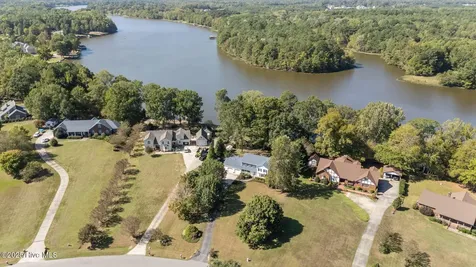 6992 Riverpoint Road Elm City NC 27822