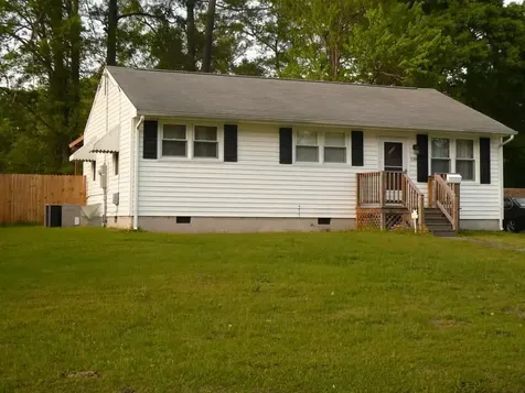 108 Banks Street Jacksonville NC 28546