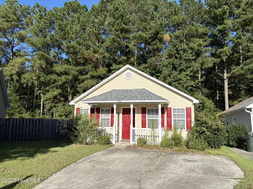 113 Gladiola Drive New Bern NC 28562