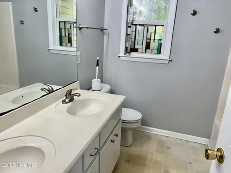 113 Gladiola Drive New Bern NC 28562