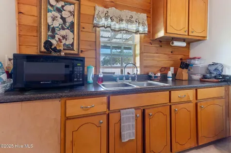 410 Elizabethtown Road Bladenboro NC 28320