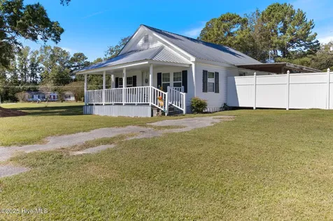 410 Elizabethtown Road Bladenboro NC 28320