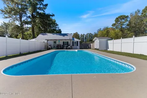 410 Elizabethtown Road Bladenboro NC 28320