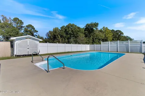 410 Elizabethtown Road Bladenboro NC 28320