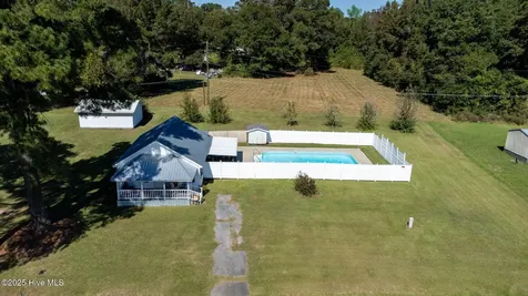 410 Elizabethtown Road Bladenboro NC 28320