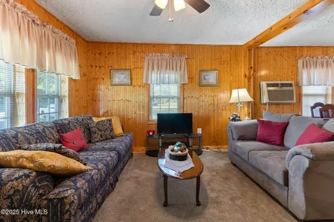 410 Elizabethtown Road Bladenboro NC 28320