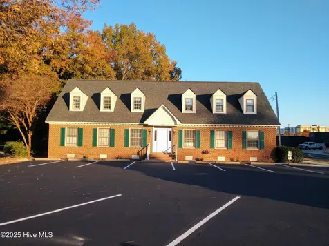 823 Evans Street Greenville NC 27834