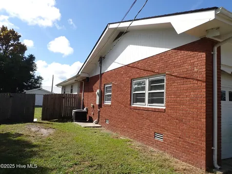 106 Forest Hill Drive Havelock NC 28532