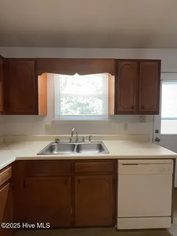 231 Easy Street Jacksonville NC 28546