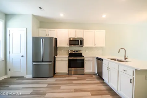 427 Sunfish Lane Sneads Ferry NC 28460