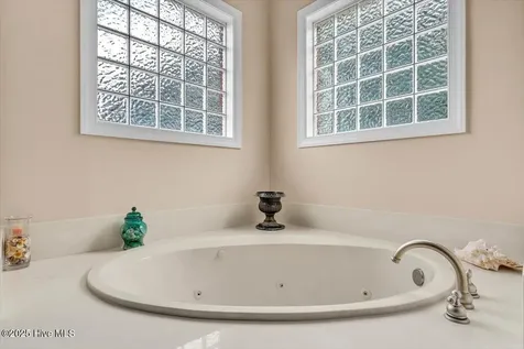 119 Hawkins Landing Jacksonville NC 28540