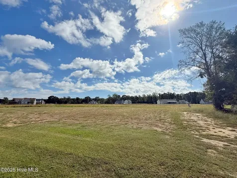 727 W Burton Farm Drive Minnesott Beach NC 28510