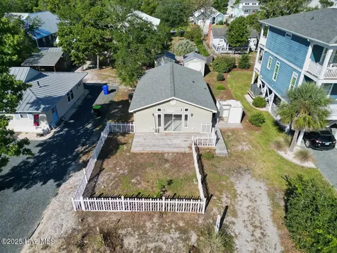 127 NW 10th Street Oak Island NC 28465
