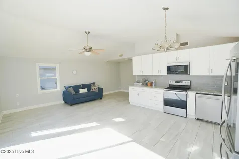 127 NW 10th Street Oak Island NC 28465