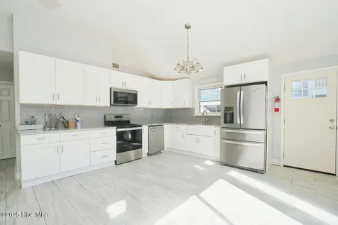 127 NW 10th Street Oak Island NC 28465