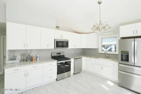 127 NW 10th Street Oak Island NC 28465