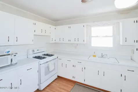 424 Trott Street Oak Island NC 28465