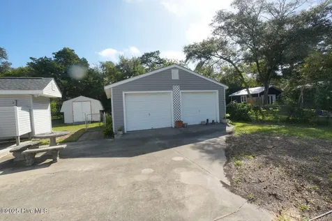 424 Trott Street Oak Island NC 28465