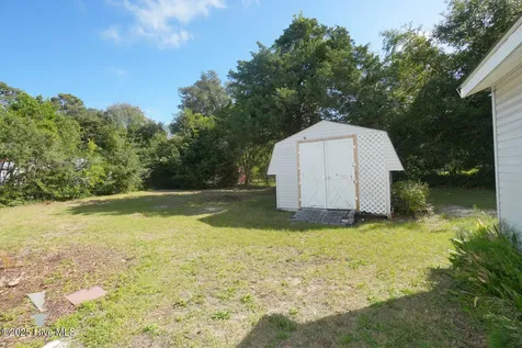 424 Trott Street Oak Island NC 28465