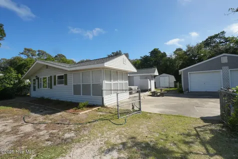 424 Trott Street Oak Island NC 28465
