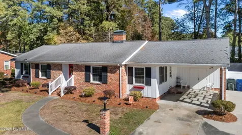2705 Carey Road Kinston NC 28504