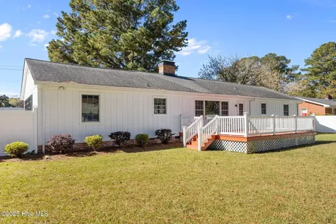 2705 Carey Road Kinston NC 28504