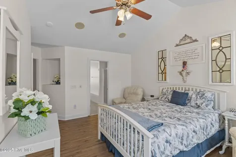 4975 Summerswell Lane Southport NC 28461