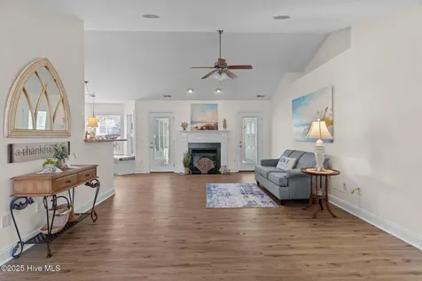 4975 Summerswell Lane Southport NC 28461