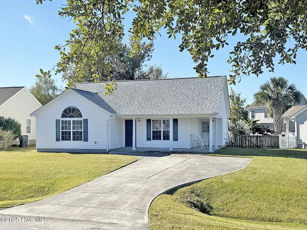 4901 N Hampton Drive SE Southport NC 28461