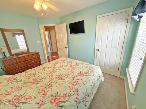 4901 N Hampton Drive SE Southport NC 28461