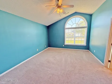 4901 N Hampton Drive SE Southport NC 28461
