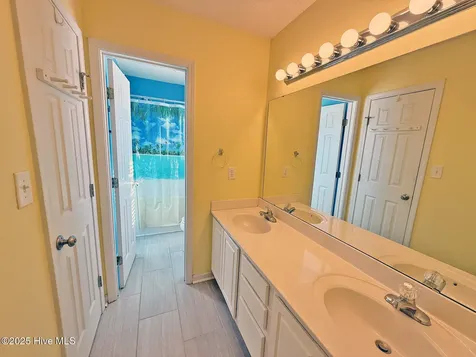 4901 N Hampton Drive SE Southport NC 28461