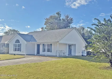 4901 N Hampton Drive SE Southport NC 28461