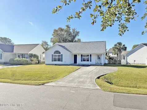 4901 N Hampton Drive SE Southport NC 28461