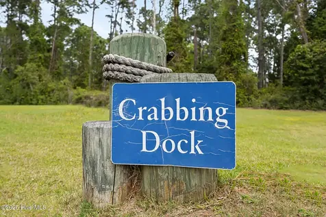 4901 N Hampton Drive SE Southport NC 28461