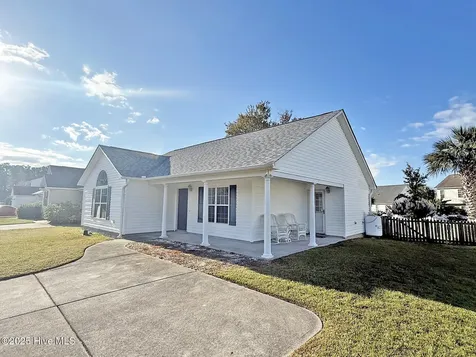 4901 N Hampton Drive SE Southport NC 28461