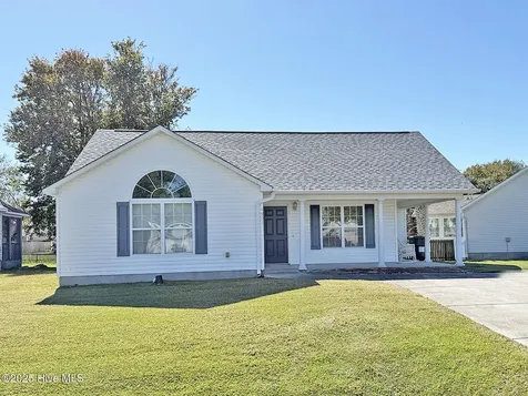 4901 N Hampton Drive SE Southport NC 28461