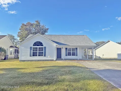 4901 N Hampton Drive SE Southport NC 28461