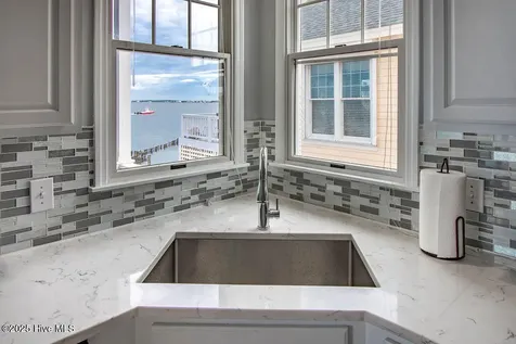 73 Ballast Point Drive Manteo NC 27954