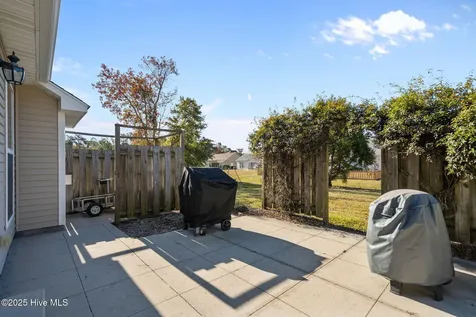 210 Heartwood Drive Hampstead NC 28443