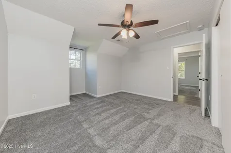 353 Potters Hill Road Richlands NC 28574
