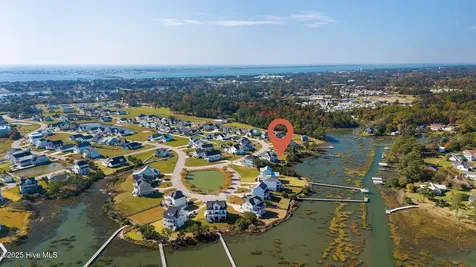 1823 Olde Farm Road Morehead City NC 28557