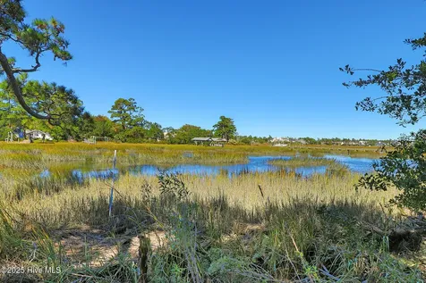 1823 Olde Farm Road Morehead City NC 28557