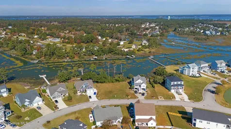 1823 Olde Farm Road Morehead City NC 28557