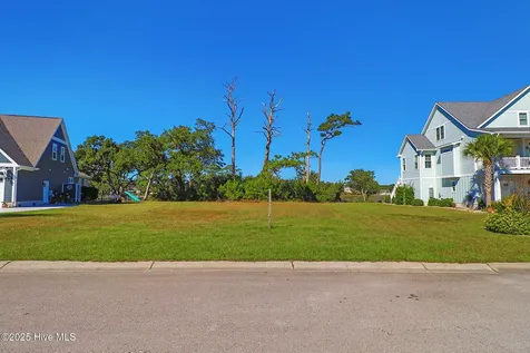 1823 Olde Farm Road Morehead City NC 28557